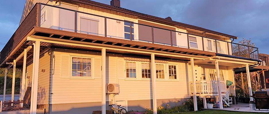 Glasräcke med utsikt